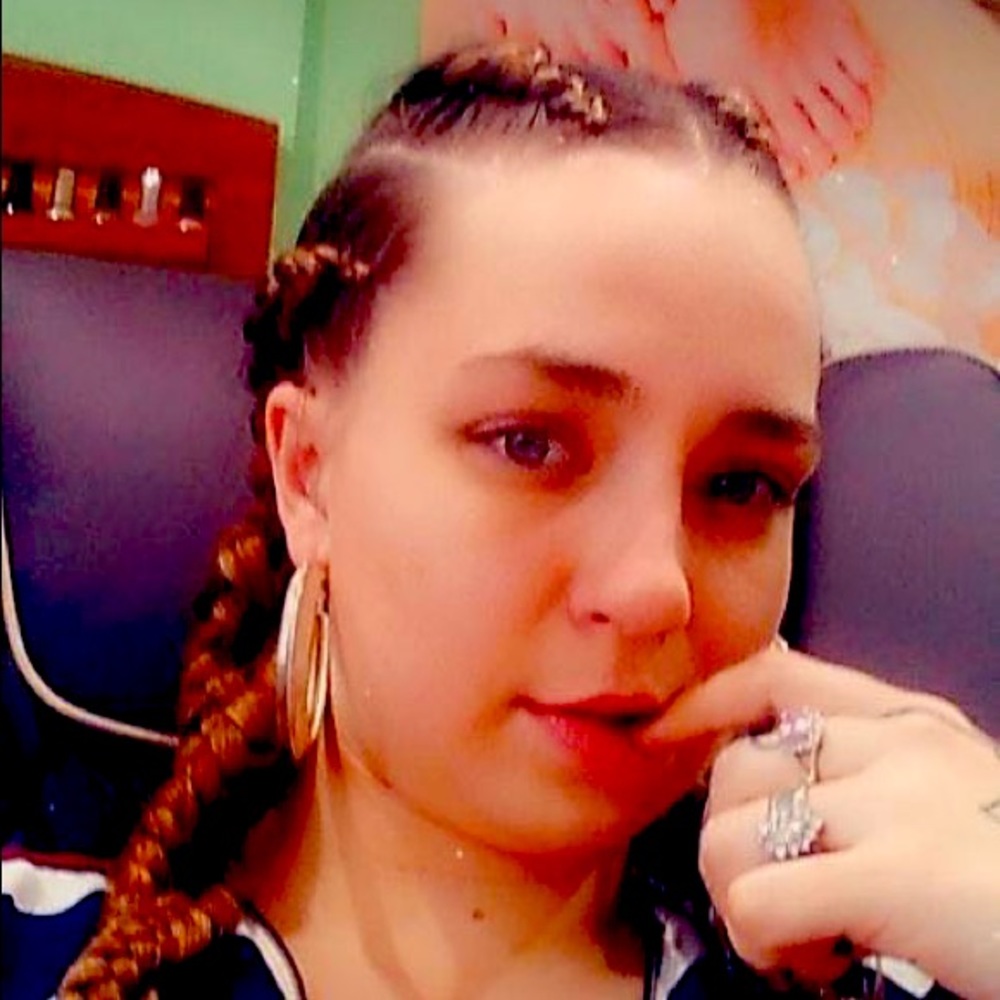 Meet your Posher, Tiffany